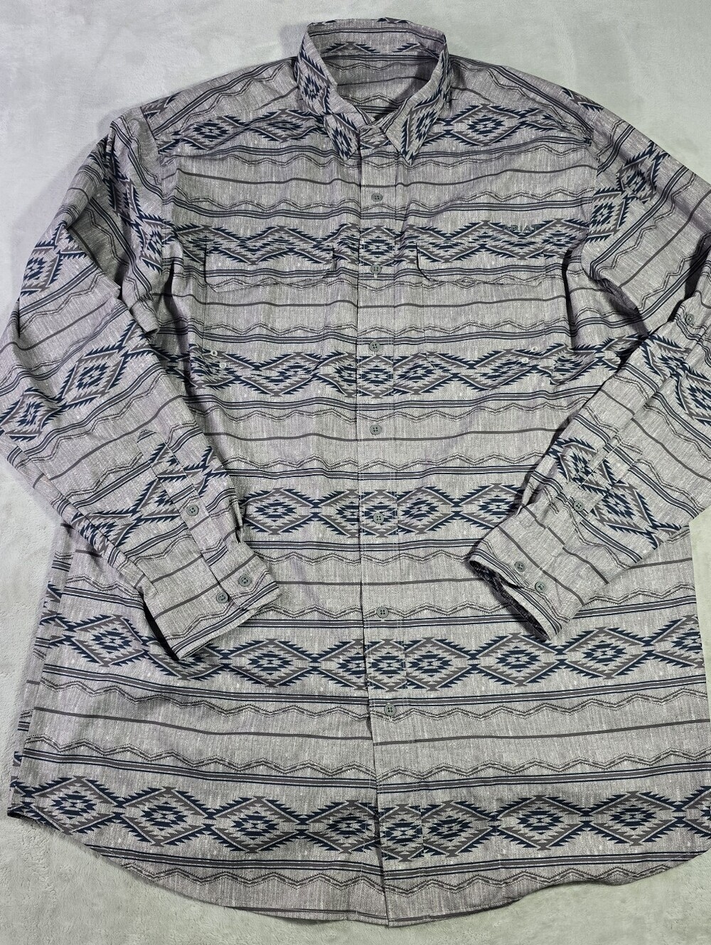 Ariat tek Mens Venttek Outbound Classic Fit Shirt Aztec Long Sleeve XLT Gray